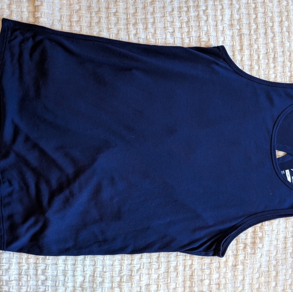 Open back tank top - Picture 3 of 3